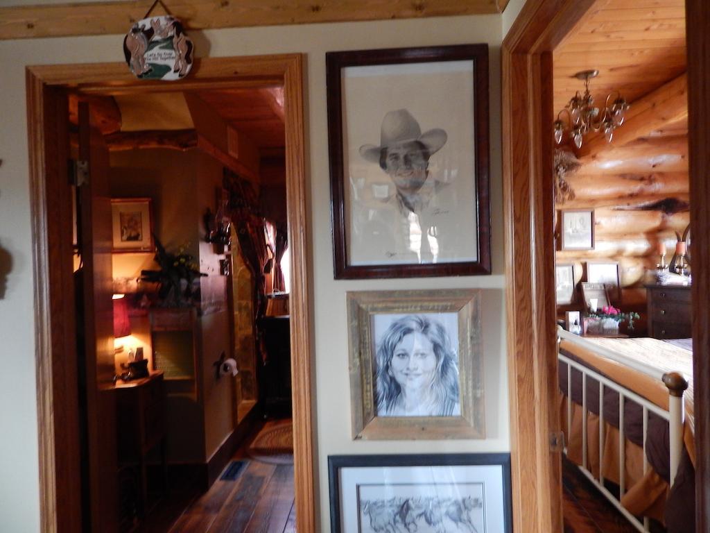 Idle Spurs Log Cabin Bed & Breakfast Black Diamond Kültér fotó