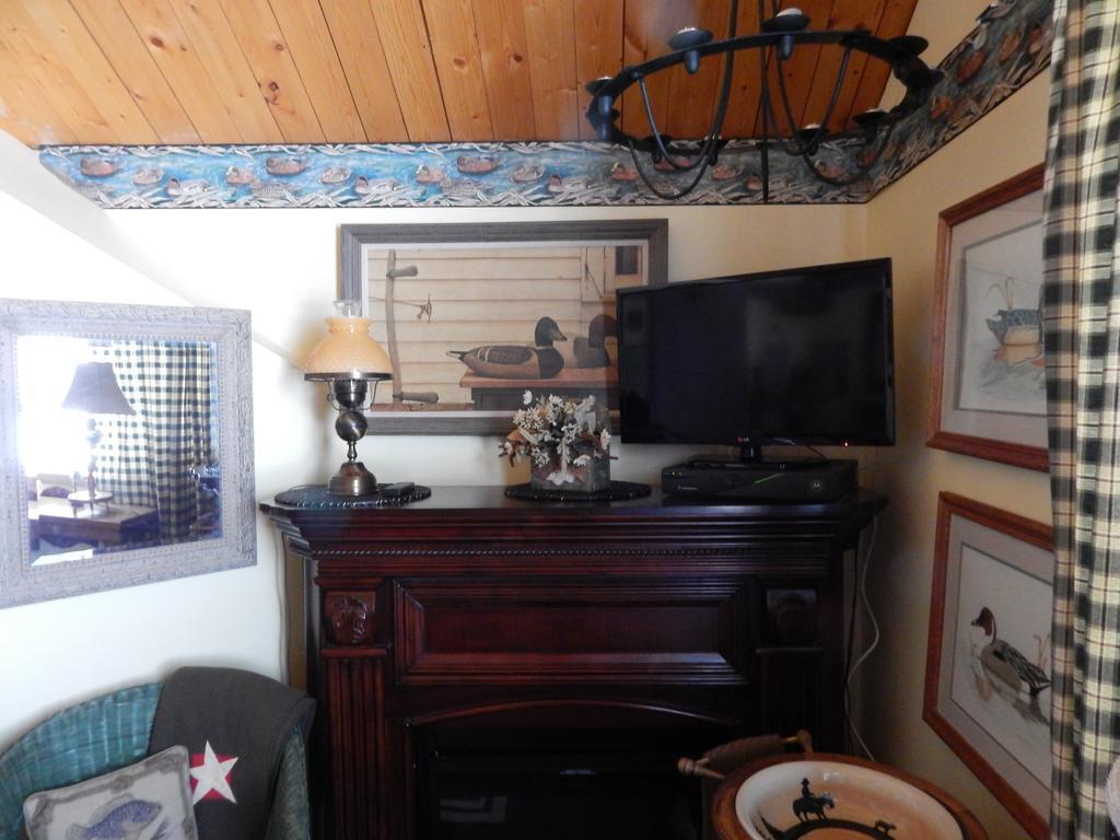 Idle Spurs Log Cabin Bed & Breakfast Black Diamond Kültér fotó